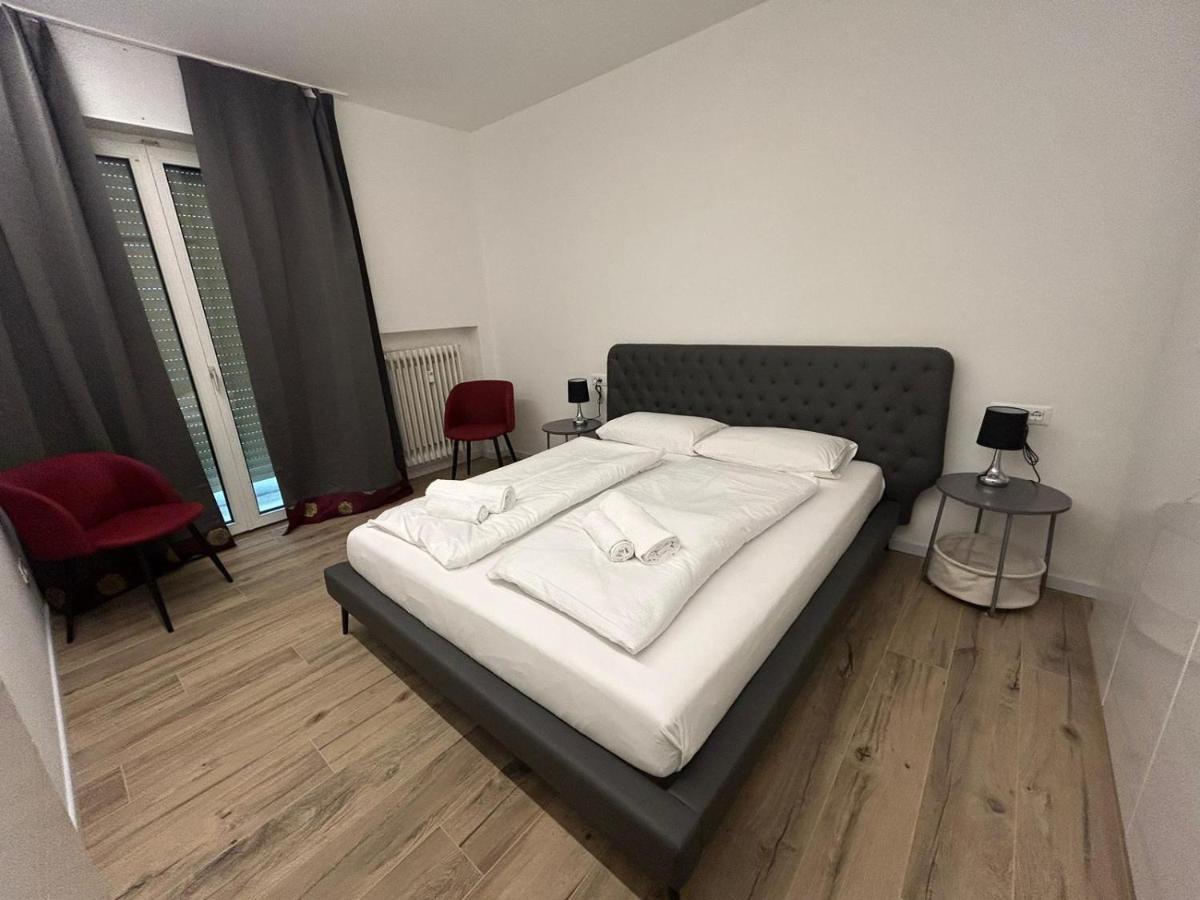 Apartment Teatro Болзано Екстериор снимка